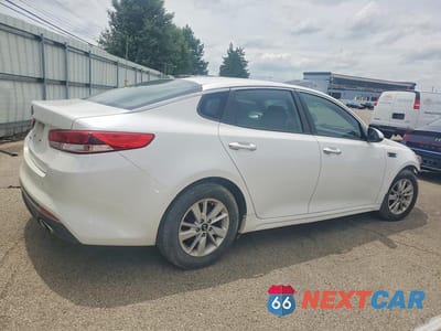 Trzecie zdjęcie samochodu z tyłu: 2016 KIA OPTIMA LX VIN:KNAGT4L3XG5106386 - miniatura