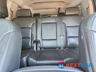 Zdjęcie 10 z 13 samochodu: 2019 CHEVROLET SUBURBAN K1500 LT VIN:1GNSKHKC2KR124544 - miniatura