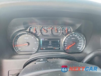 Zdjęcie 9 z 13 samochodu: 2015 CHEVROLET SUBURBAN K1500 LT VIN:1GNSKJKC7FR277711 - miniatura