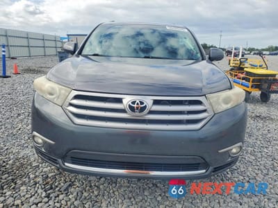 Piąte zdjęcie samochodu w środku: 2013 TOYOTA HIGHLANDER LIMITED VIN:5TDYK3EH6DS140053 - miniatura