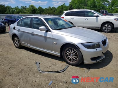 Czwarte zdjęcie samochodu z boku: 2011 BMW 328 XI SULEV VIN:WBAPK5G54BNN30322 - miniatura