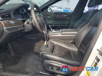 Zdjęcie 7 z 12 samochodu: 2015 BMW 740 LI VIN:WBAYE4C57FD139009 - miniatura