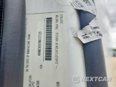 Zdjęcie 10 z 10 samochodu: 2022 VOLVO VNL SEMI TRUCK VIN:4V4NC9EH7NN317319 - miniatura