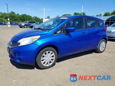 2015 NISSAN VERSA NOTE SV 3N1CE2CP2FL373591 - główne zdjęcie licytacji z USA - miniatura