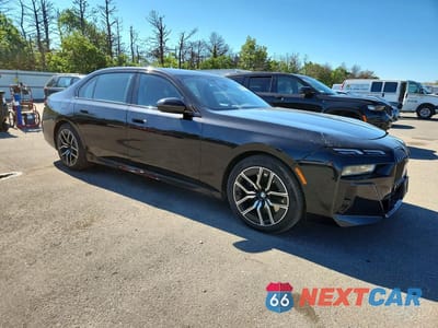 Czwarte zdjęcie samochodu z boku: 2024 BMW 740 XI VIN:WBA33EH04RCT04513 - miniatura