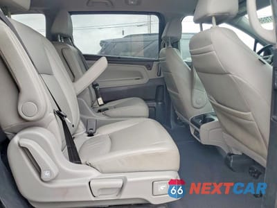 Zdjęcie 11 z 14 samochodu: 2019 HONDA ODYSSEY TOURING VIN:5FNRL6H81KB118395 - miniatura