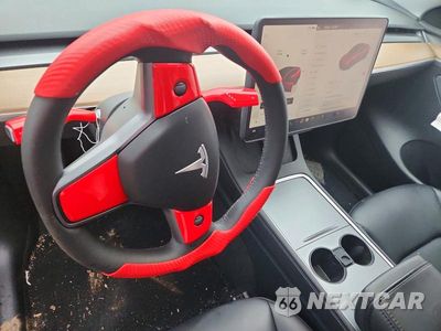 Zdjęcie 8 z 12 samochodu: 2025 TESLA MODEL Y VIN:7SAYGDEE4SF288719 - miniatura