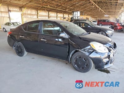 Czwarte zdjęcie samochodu z boku: 2014 NISSAN VERSA 1.6 SV VIN:3N1CN7AP0EK464833 - miniatura