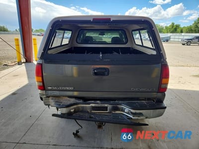 Zdjęcie 6 z 12 samochodu: 2001 CHEVROLET SILVERADO K2500 HEAVY DUTY VIN:1GCHK29G61E275966 - miniatura