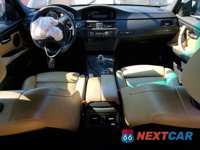 Zdjęcie 8 z 12 samochodu: 2011 BMW M3 VIN:WBSPM9C54BE202465 - miniatura