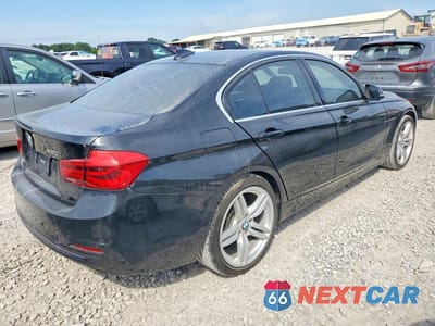 Trzecie zdjęcie samochodu z tyłu: 2018 BMW 330 I VIN:WBA8B9G52JNU97685 - miniatura