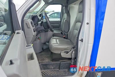 Zdjęcie 11 z 13 samochodu: 2024 FORD ECONOLINE E350 SUPER DUTY CUTAWAY VAN VIN:1FDWE3FN5RDD00733 - miniatura