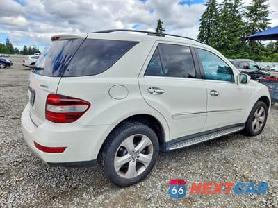 Trzecie zdjęcie samochodu z tyłu: 2010 MERCEDES-BENZ ML 350 BLUETEC VIN:4JGBB2FB2AA576400 - miniatura