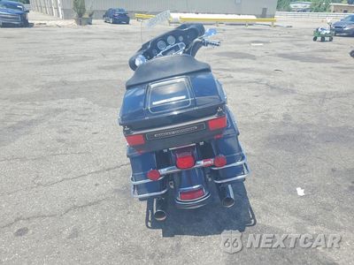 Czwarte zdjęcie samochodu z boku: 2010 HARLEY-DAVIDSON FLHTCU VIN:1HD1FC417AB612143 - miniatura