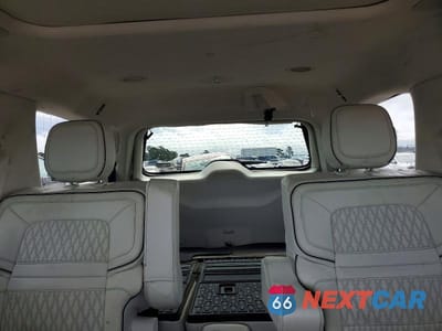 Zdjęcie 10 z 13 samochodu: 2024 LINCOLN NAVIGATOR BLACK LABEL VIN:5LMJJ2TG6REL19658 - miniatura