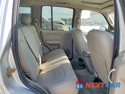 Zdjęcie 10 z 12 samochodu: 2003 JEEP LIBERTY LIMITED VIN:1J4GL58K63W688557 - miniatura