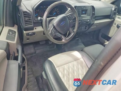 Zdjęcie 8 z 12 samochodu: 2018 FORD F150 VIN:1FTMF1C57JKF08758 - miniatura
