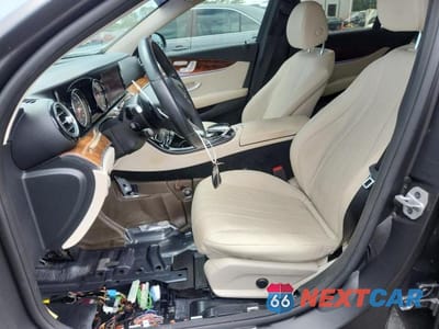 Zdjęcie 7 z 12 samochodu: 2018 MERCEDES-BENZ E 300 VIN:WDDZF4JB7JA470671 - miniatura