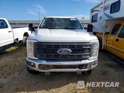 Piąte zdjęcie samochodu w środku: 2023 FORD F250 SUPER DUTY VIN:1FT7W2BA9PEC60649 - miniatura
