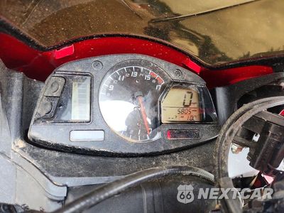 Zdjęcie 7 z 8 samochodu: 2021 HONDA CBR600 RR VIN:JH2PC40J9MK700445 - miniatura