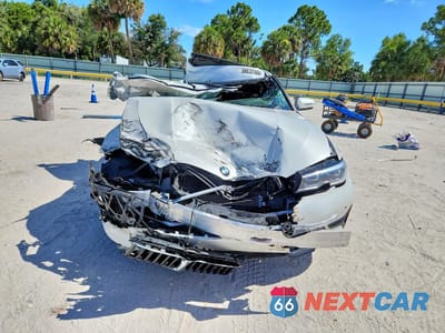 Piąte zdjęcie samochodu w środku: 2022 BMW 330I VIN:3MW5R1J00N8C50929 - miniatura