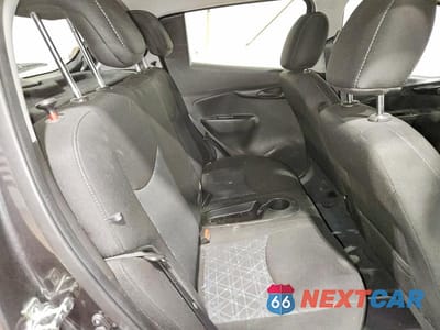 Zdjęcie 10 z 12 samochodu: 2021 CHEVROLET SPARK 1LT VIN:KL8CD6SA3MC714454 - miniatura