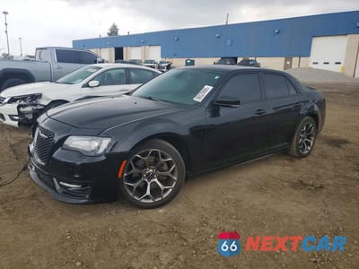 2017 CHRYSLER 300 S 2C3CCABT3HH617745 - główne zdjęcie licytacji z USA - miniatura