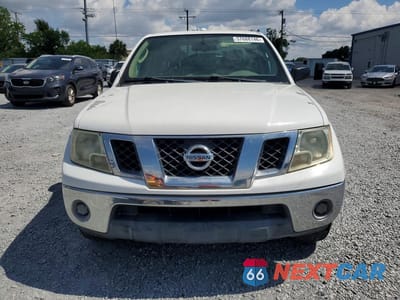 Piąte zdjęcie samochodu w środku: 2011 NISSAN FRONTIER S VIN:1N6AD0ER1BC443997 - miniatura