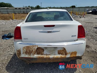 Zdjęcie 6 z 12 samochodu: 2017 CHRYSLER 300 LIMITED VIN:2C3CCAAG9HH655615 - miniatura