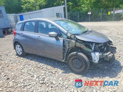 Czwarte zdjęcie samochodu z boku: 2017 NISSAN VERSA NOTE SV VIN:3N1CE2CP0HL367615 - miniatura