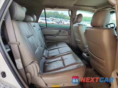 Zdjęcie 11 z 13 samochodu: 2005 TOYOTA SEQUOIA SR5 VIN:5TDZT34A05S243539 - miniatura