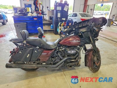 2018 HARLEY-DAVIDSON FLHXS STREET GLIDE SPECIAL 1HD1KRC35JB647622 - główne zdjęcie licytacji z USA - miniatura