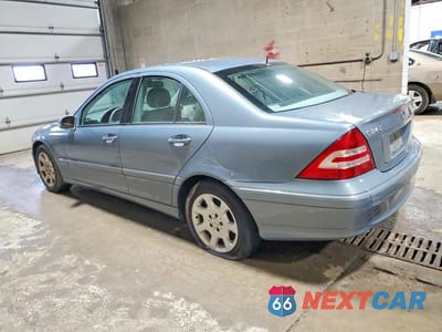 Drugie zdjęcie samochodu z przodu: 2005 MERCEDES-BENZ C240 SPORT VIN:WDBRF61J35A652837 - miniatura