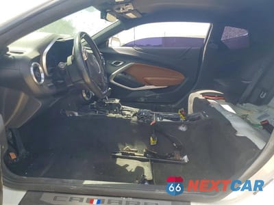 Zdjęcie 7 z 12 samochodu: 2016 CHEVROLET CAMARO VIN:1G1FH1R76G0136726 - miniatura