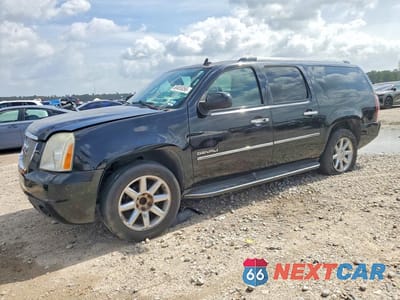 2012 GMC YUKON XL DENALI 1GKS1MEFXCR234824 - główne zdjęcie licytacji z USA - miniatura