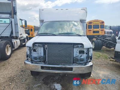 Piąte zdjęcie samochodu w środku: 2022 FORD ECONOLINE E350 SUPER DUTY CUTAWAY VAN VIN:1FDWE3FK0NDC01625 - miniatura