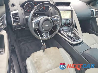Zdjęcie 8 z 12 samochodu: 2019 JAGUAR F-TYPE VIN:SAJDD1GX6KCK62137 - miniatura