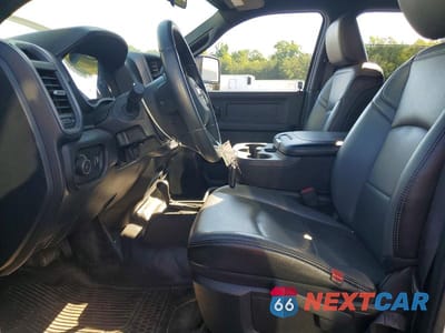 Zdjęcie 7 z 12 samochodu: 2024 RAM 2500 TRADESMAN VIN:3C6UR5HL0RG268937 - miniatura