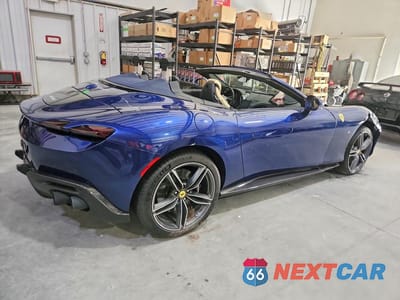 Trzecie zdjęcie samochodu z tyłu: 2026 FERRARI ROMA SPIDER VIN:ZFF09RPA0T0328484 - miniatura
