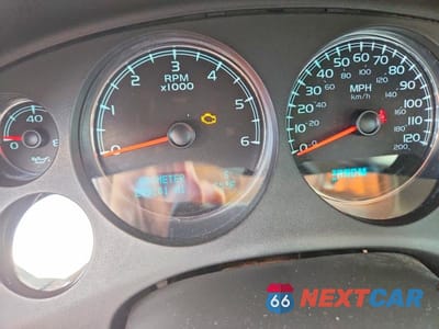 Zdjęcie 9 z 13 samochodu: 2010 CHEVROLET SUBURBAN K1500 LT VIN:1GNUKJE38AR244469 - miniatura