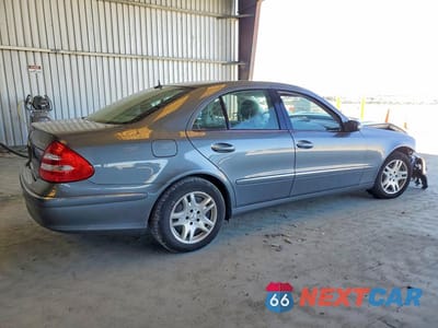 Trzecie zdjęcie samochodu z tyłu: 2006 MERCEDES-BENZ E 350 4MATIC VIN:WDBUF87J26X183364 - miniatura