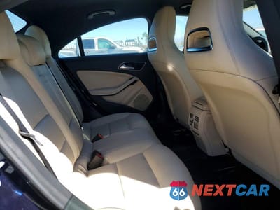 Zdjęcie 10 z 13 samochodu: 2018 MERCEDES-BENZ CLA 250 VIN:WDDSJ4EB0JN601667 - miniatura
