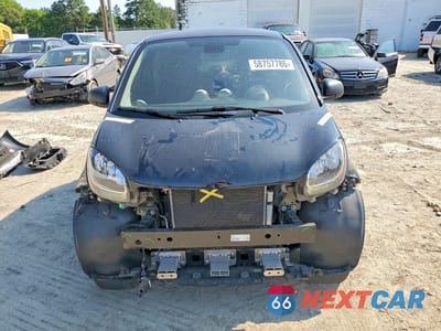 Piąte zdjęcie samochodu w środku: 2016 SMART FORTWO VIN:WMEFJ5DA2GK056643 - miniatura