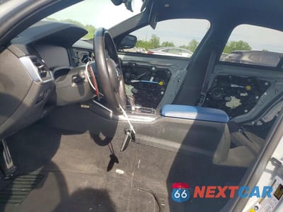 Zdjęcie 7 z 13 samochodu: 2022 BMW M3 COMPETITION VIN:WBS43AY07NFM49899 - miniatura