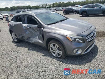 Czwarte zdjęcie samochodu z boku: 2018 MERCEDES-BENZ GLA 250 VIN:WDCTG4EB7JJ447361 - miniatura