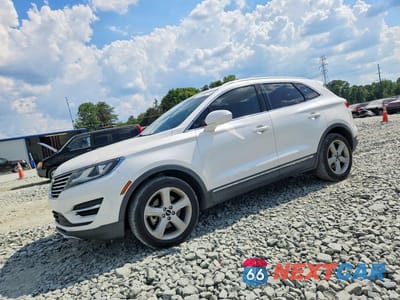 2018 LINCOLN MKC PREMIERE 5LMCJ1C95JUL14837 - główne zdjęcie licytacji z USA - miniatura