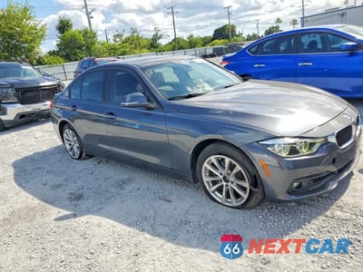 Czwarte zdjęcie samochodu z boku: 2018 BMW 320 XI VIN:WBA8A3C56JA499890 - miniatura