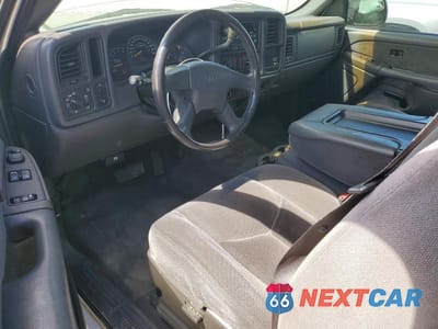 Zdjęcie 8 z 13 samochodu: 2003 GMC NEW SIERRA C1500 VIN:2GTEC19V631305996 - miniatura