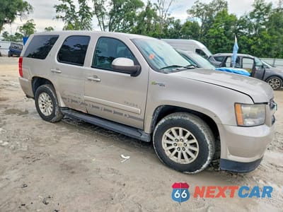 Czwarte zdjęcie samochodu z boku: 2009 CHEVROLET TAHOE HYBRID VIN:1GNFK13559R124900 - miniatura