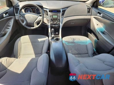 Zdjęcie 8 z 13 samochodu: 2011 HYUNDAI SONATA GLS VIN:5NPEB4AC5BH274686 - miniatura